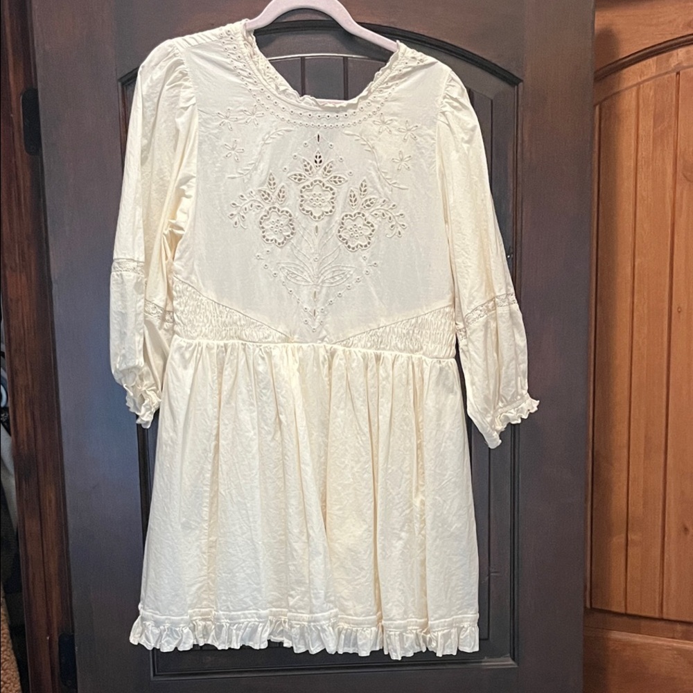 Elegant Cream women’s Dress
